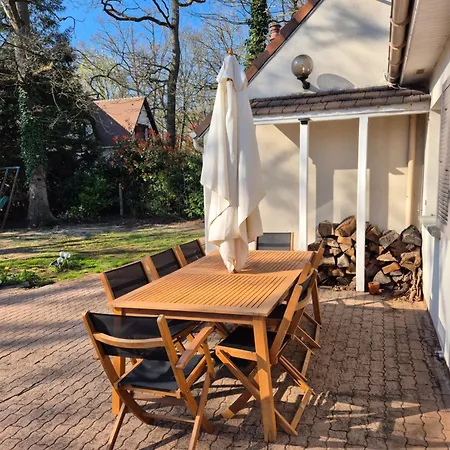 Maison Familiale Foret De Chantilly, Proche Asterix Et Cdg Сasa de vacaciones